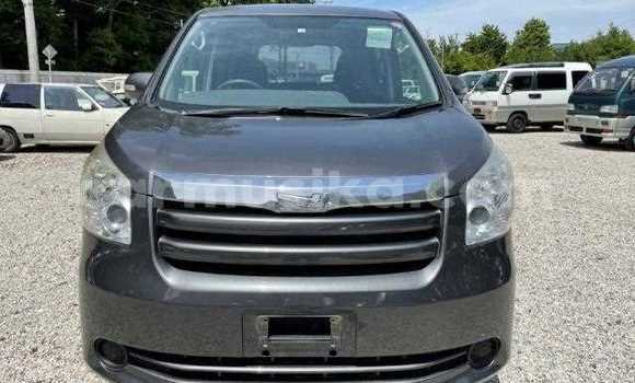Acheter Occasion Voiture Toyota Noah Noir à Beitbridge, Matabeleland South Acheter Occasion Voiture Toyota Noah Noir à Beitbridge, Matabeleland South