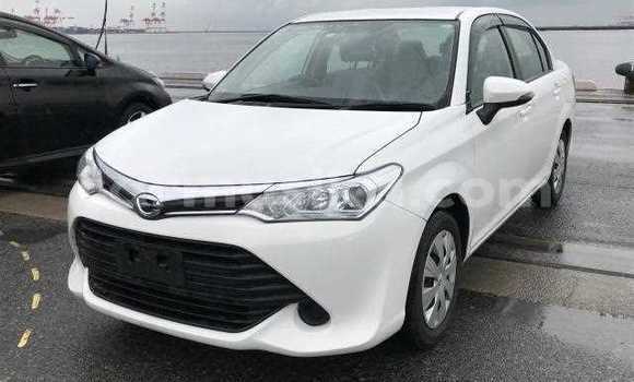 Nunua Ilio tumika Toyota Axio Nyeupe Gari ndani ya Beitbridge nchini Matabeleland Kusini