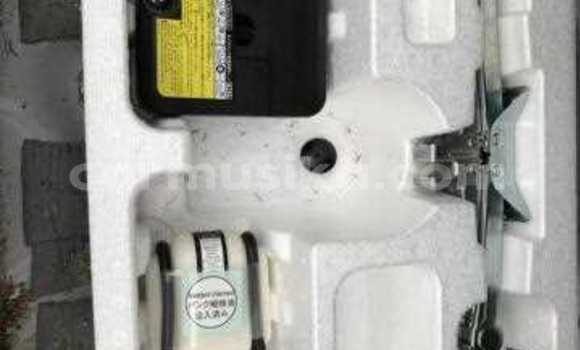 Acheter Occasion Voiture Toyota Axio Blanc à Beitbridge, Matabeleland South Acheter Occasion Voiture Toyota Axio Blanc à Beitbridge, Matabeleland South