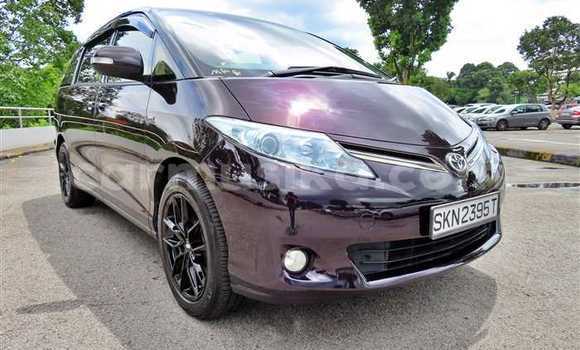 Buy Used Toyota Previa Beige Car in Beitbridge in Matabeleland South Buy Used Toyota Previa Beige Car in Beitbridge in Matabeleland South