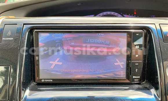 Buy Used Toyota Previa Beige Car in Beitbridge in Matabeleland South Buy Used Toyota Previa Beige Car in Beitbridge in Matabeleland South