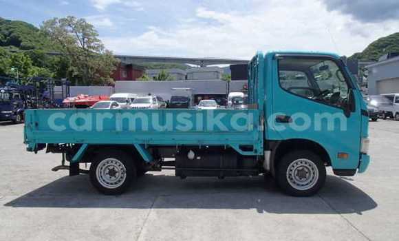Acheter Occasion Utilitaire Toyota Dyna Bleu à Beitbridge, Matabeleland South Acheter Occasion Utilitaire Toyota Dyna Bleu à Beitbridge, Matabeleland South