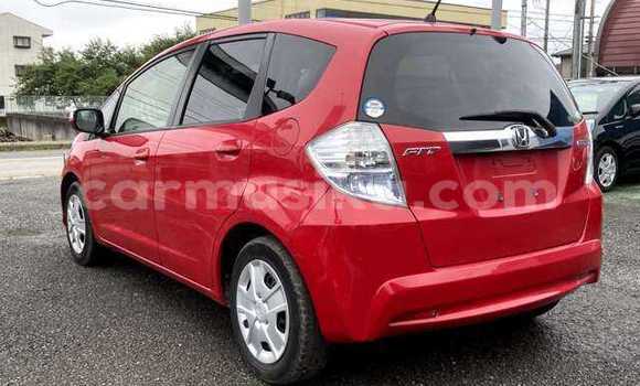 Nunua Ilio tumika Honda Fit Nyekundu Gari ndani ya Beitbridge nchini Matabeleland Kusini Nunua Ilio tumika Honda Fit Nyekundu Gari ndani ya Beitbridge nchini Matabeleland Kusini