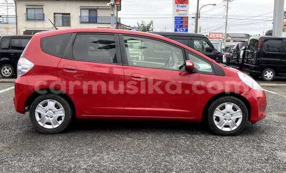 Nunua Ilio tumika Honda Fit Nyekundu Gari ndani ya Beitbridge nchini Matabeleland Kusini Nunua Ilio tumika Honda Fit Nyekundu Gari ndani ya Beitbridge nchini Matabeleland Kusini