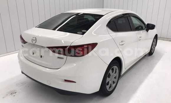 Acheter Occasion Voiture Mazda Axela Blanc à Beitbridge, Matabeleland South Acheter Occasion Voiture Mazda Axela Blanc à Beitbridge, Matabeleland South