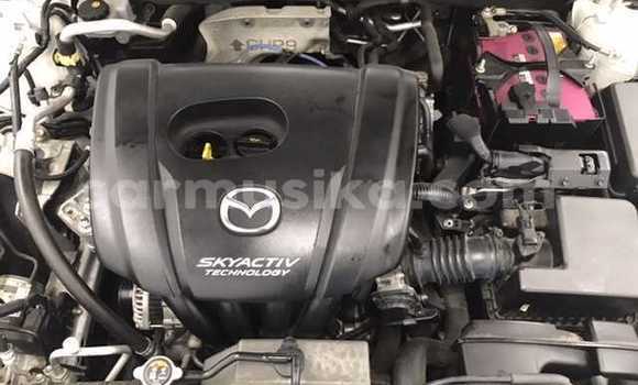 Acheter Occasion Voiture Mazda Axela Blanc à Beitbridge, Matabeleland South Acheter Occasion Voiture Mazda Axela Blanc à Beitbridge, Matabeleland South