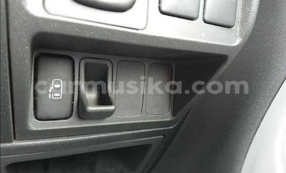 Acheter Occasion Voiture Toyota Sienta Vert à Beitbridge, Matabeleland South Acheter Occasion Voiture Toyota Sienta Vert à Beitbridge, Matabeleland South