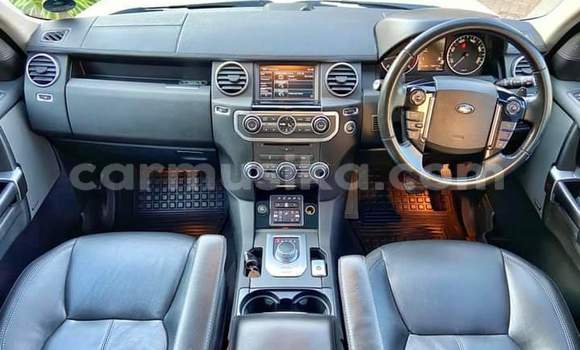 Buy Used Land Rover Discovery Sport White Car in Beitbridge in Matabeleland South Buy Used Land Rover Discovery Sport White Car in Beitbridge in Matabeleland South