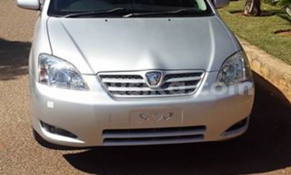 Nunua Ilio tumika Toyota Allex Fedha Gari ndani ya Alexandra Park nchini Harare