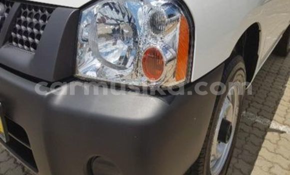 Acheter Occasion Voiture Nissan NP 300 Blanc à Beitbridge, Matabeleland South Acheter Occasion Voiture Nissan NP 300 Blanc à Beitbridge, Matabeleland South