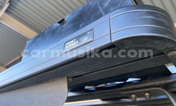 Acheter Occasion Voiture Toyota Land Cruiser Beige à Beitbridge, Matabeleland South Acheter Occasion Voiture Toyota Land Cruiser Beige à Beitbridge, Matabeleland South