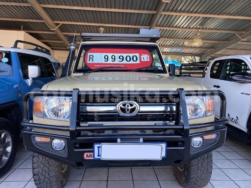 Big with watermark toyota land cruiser matabeleland south beitbridge 23280