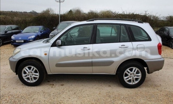 Acheter Occasion Voiture Toyota RAV4 Gris à Beitbridge, Matabeleland South Acheter Occasion Voiture Toyota RAV4 Gris à Beitbridge, Matabeleland South