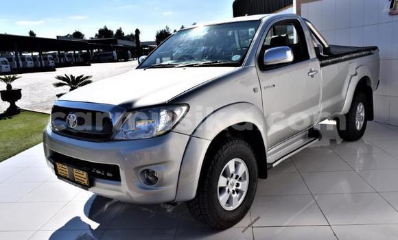 Nunua Ilio tumika Toyota Hilux Fedha Gari ndani ya Beitbridge nchini Matabeleland Kusini