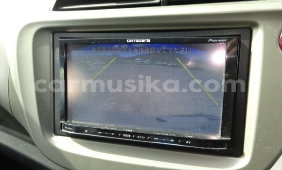 Buy Used Honda Fit White Car in Beitbridge in Matabeleland South Buy Used Honda Fit White Car in Beitbridge in Matabeleland South