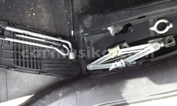 Buy Used Honda Fit White Car in Beitbridge in Matabeleland South Buy Used Honda Fit White Car in Beitbridge in Matabeleland South