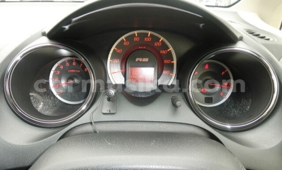 Acheter Occasion Voiture Honda Fit Blanc à Beitbridge, Matabeleland South Acheter Occasion Voiture Honda Fit Blanc à Beitbridge, Matabeleland South