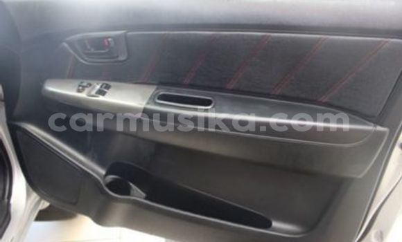 Acheter Occasion Voiture Toyota Hilux Gris à Beitbridge, Matabeleland South Acheter Occasion Voiture Toyota Hilux Gris à Beitbridge, Matabeleland South