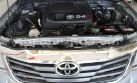 Acheter Occasion Voiture Toyota Hilux Gris à Beitbridge, Matabeleland South Acheter Occasion Voiture Toyota Hilux Gris à Beitbridge, Matabeleland South