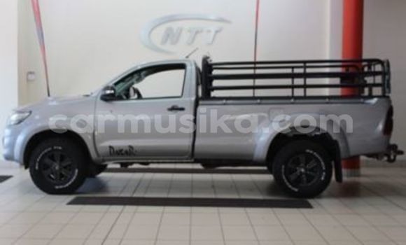 Acheter Occasion Voiture Toyota Hilux Gris à Beitbridge, Matabeleland South Acheter Occasion Voiture Toyota Hilux Gris à Beitbridge, Matabeleland South