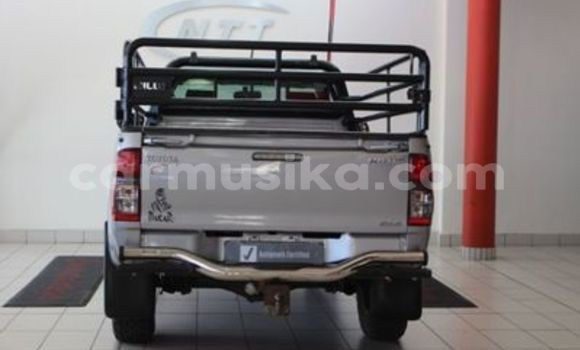 Acheter Occasion Voiture Toyota Hilux Gris à Beitbridge, Matabeleland South Acheter Occasion Voiture Toyota Hilux Gris à Beitbridge, Matabeleland South