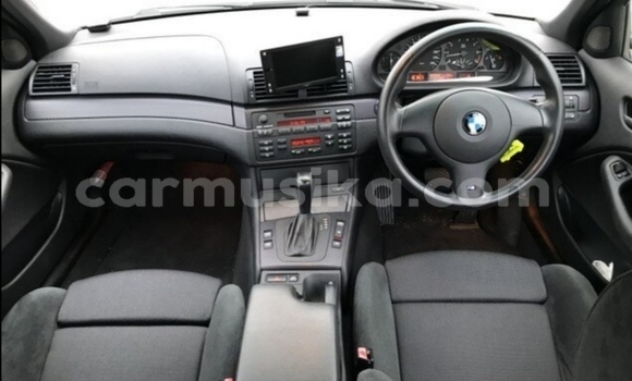 Tenga Tsaru BMW 3–Series Sirivha Mota in Beitbridge in Matabeleland South Tenga Tsaru BMW 3–Series Sirivha Mota in Beitbridge in Matabeleland South