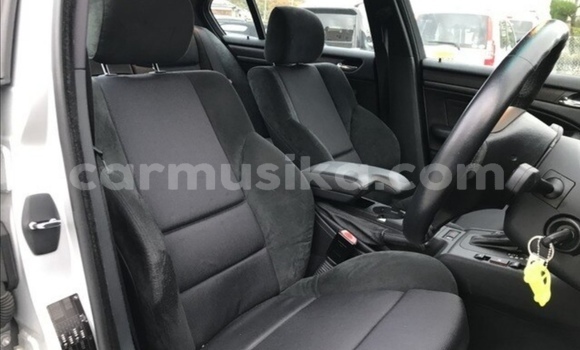 Tenga Tsaru BMW 3–Series Sirivha Mota in Beitbridge in Matabeleland South Tenga Tsaru BMW 3–Series Sirivha Mota in Beitbridge in Matabeleland South