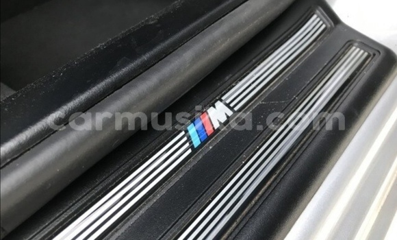 Tenga Tsaru BMW 3–Series Sirivha Mota in Beitbridge in Matabeleland South Tenga Tsaru BMW 3–Series Sirivha Mota in Beitbridge in Matabeleland South