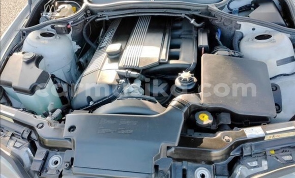 Tenga Tsaru BMW 3–Series Sirivha Mota in Beitbridge in Matabeleland South Tenga Tsaru BMW 3–Series Sirivha Mota in Beitbridge in Matabeleland South