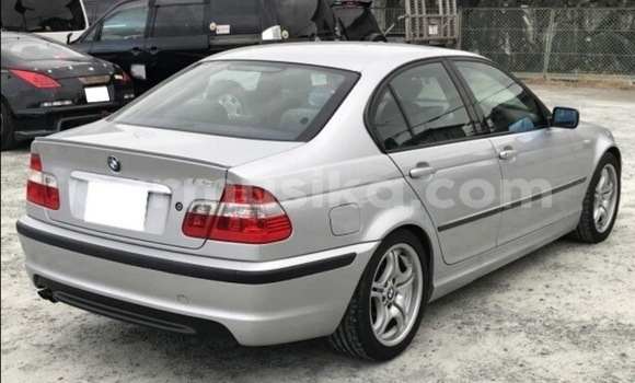 Tenga Tsaru BMW 3–Series Sirivha Mota in Beitbridge in Matabeleland South Tenga Tsaru BMW 3–Series Sirivha Mota in Beitbridge in Matabeleland South