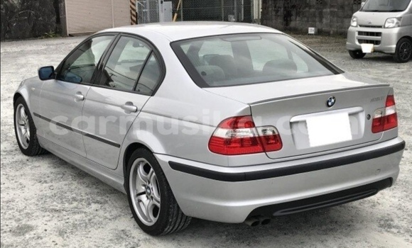 Tenga Tsaru BMW 3–Series Sirivha Mota in Beitbridge in Matabeleland South Tenga Tsaru BMW 3–Series Sirivha Mota in Beitbridge in Matabeleland South