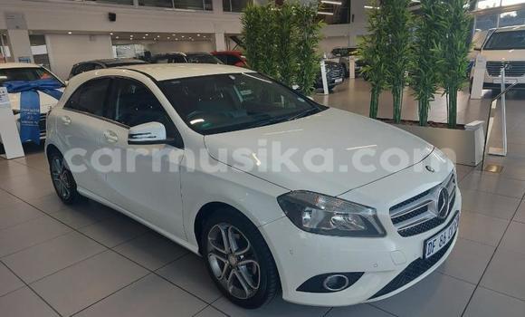 Tenga Tsaru Mercedes-Benz A200 Chena Mota in Beitbridge in Matabeleland South Tenga Tsaru Mercedes-Benz A200 Chena Mota in Beitbridge in Matabeleland South