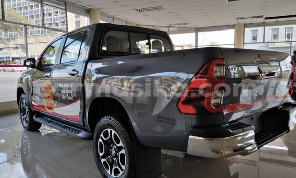 Buy New Toyota Hilux Black Car in Mount Pleasant in Harare