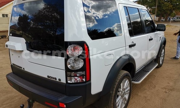 Nunua Ilio tumika Land Rover Discovery Nyeupe Gari ndani ya Avondale nchini Harare Nunua Ilio tumika Land Rover Discovery Nyeupe Gari ndani ya Avondale nchini Harare