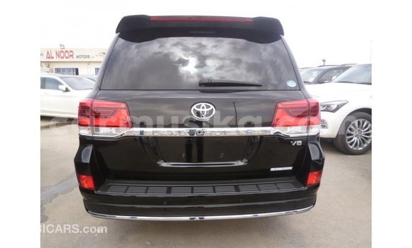 Tenga Imported Toyota Land Cruiser Nhema Mota in Import - Dubai in Harare Tenga Imported Toyota Land Cruiser Nhema Mota in Import - Dubai in Harare