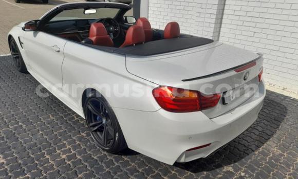 Nunua Ilio tumika BMW M4 Nyeupe Gari ndani ya Beitbridge nchini Matabeleland Kusini