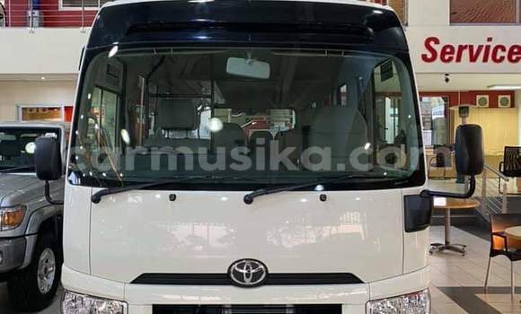 Acheter Occasion Voiture Toyota Coaster Blanc à Beitbridge, Matabeleland South Acheter Occasion Voiture Toyota Coaster Blanc à Beitbridge, Matabeleland South