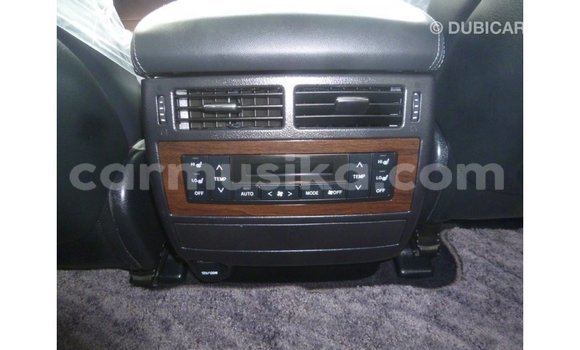 Tenga Imported Toyota Land Cruiser Nhema Mota in Import - Dubai in Harare Tenga Imported Toyota Land Cruiser Nhema Mota in Import - Dubai in Harare