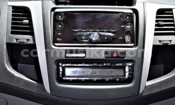 Nunua Ilio tumika Toyota Hilux Nyeupe Gari ndani ya Beitbridge nchini Matabeleland Kusini Nunua Ilio tumika Toyota Hilux Nyeupe Gari ndani ya Beitbridge nchini Matabeleland Kusini