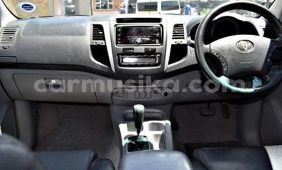 Nunua Ilio tumika Toyota Hilux Nyeupe Gari ndani ya Beitbridge nchini Matabeleland Kusini Nunua Ilio tumika Toyota Hilux Nyeupe Gari ndani ya Beitbridge nchini Matabeleland Kusini