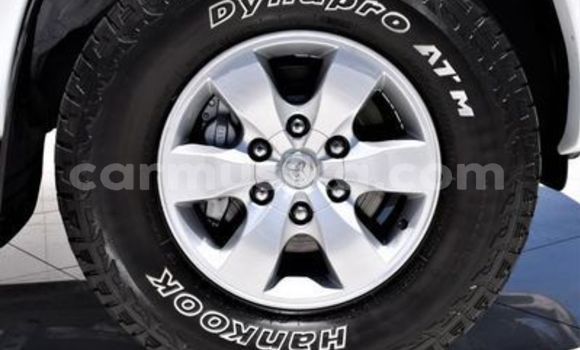 Nunua Ilio tumika Toyota Hilux Nyeupe Gari ndani ya Beitbridge nchini Matabeleland Kusini Nunua Ilio tumika Toyota Hilux Nyeupe Gari ndani ya Beitbridge nchini Matabeleland Kusini