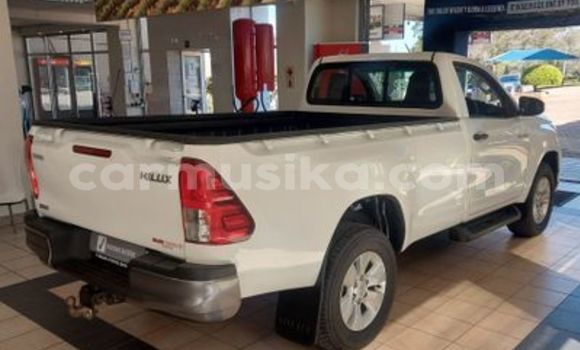 Acheter Occasion Voiture Toyota Hilux Blanc à Beitbridge, Matabeleland South Acheter Occasion Voiture Toyota Hilux Blanc à Beitbridge, Matabeleland South