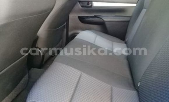 Tenga Tsaru Toyota Hilux Zvimwe Mota in Beitbridge in Matabeleland South Tenga Tsaru Toyota Hilux Zvimwe Mota in Beitbridge in Matabeleland South