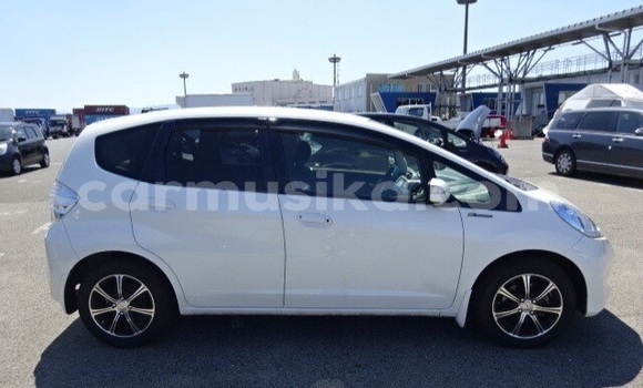 Buy Used Honda Fit Other Car in Beitbridge in Matabeleland South Buy Used Honda Fit Other Car in Beitbridge in Matabeleland South