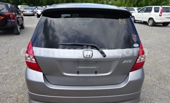 Acheter Occasion Voiture Honda Fit Gris à Beitbridge, Matabeleland South Acheter Occasion Voiture Honda Fit Gris à Beitbridge, Matabeleland South