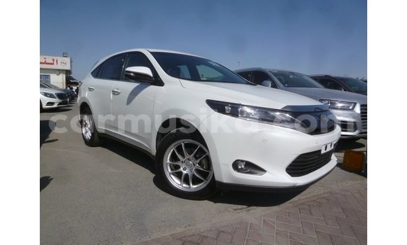 Buy Import Toyota Harrier White Car in Import - Dubai in Harare Buy Import Toyota Harrier White Car in Import - Dubai in Harare
