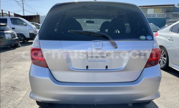 Nunua Ilio tumika Honda Fit Fedha Gari ndani ya Beitbridge nchini Matabeleland Kusini Nunua Ilio tumika Honda Fit Fedha Gari ndani ya Beitbridge nchini Matabeleland Kusini