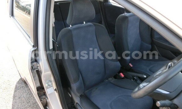 Buy Used Honda Fit Silver Car in Beitbridge in Matabeleland South Buy Used Honda Fit Silver Car in Beitbridge in Matabeleland South