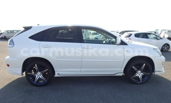 Tenga Tsaru Toyota Pickup Chena Mota in Beitbridge in Matabeleland South Tenga Tsaru Toyota Pickup Chena Mota in Beitbridge in Matabeleland South