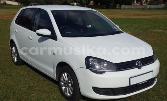 Buy Used Volkswagen Polo White Car in Beitbridge in Matabeleland South
